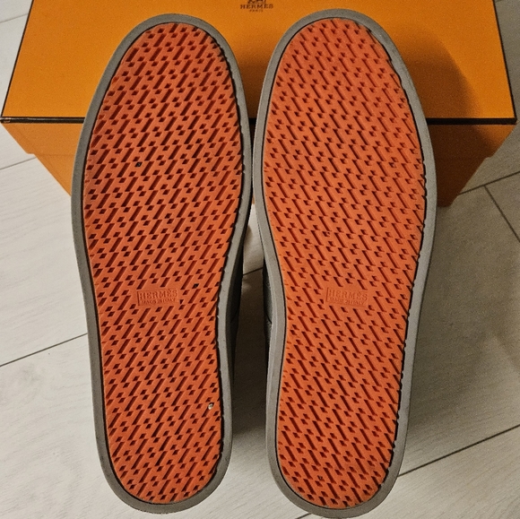 [SOLD] Hermes men's boomerang sneakers - Picture 8 of 13